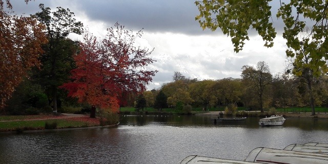 Lac Daumesnil en automne